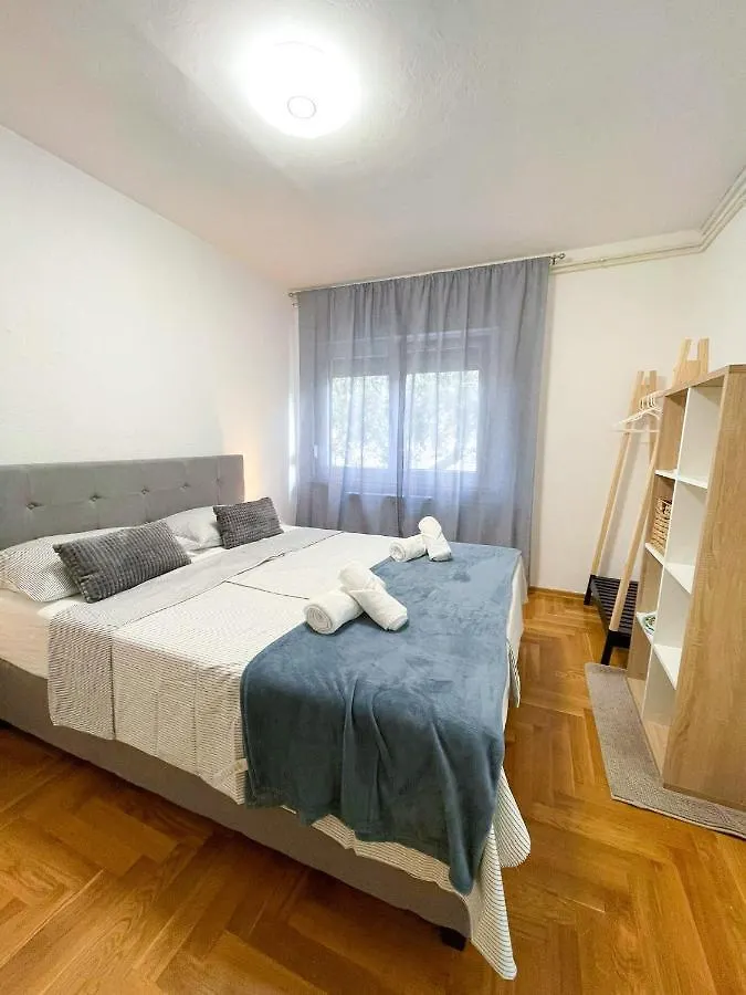 Apartman Inga Apartment Pula 0*,
