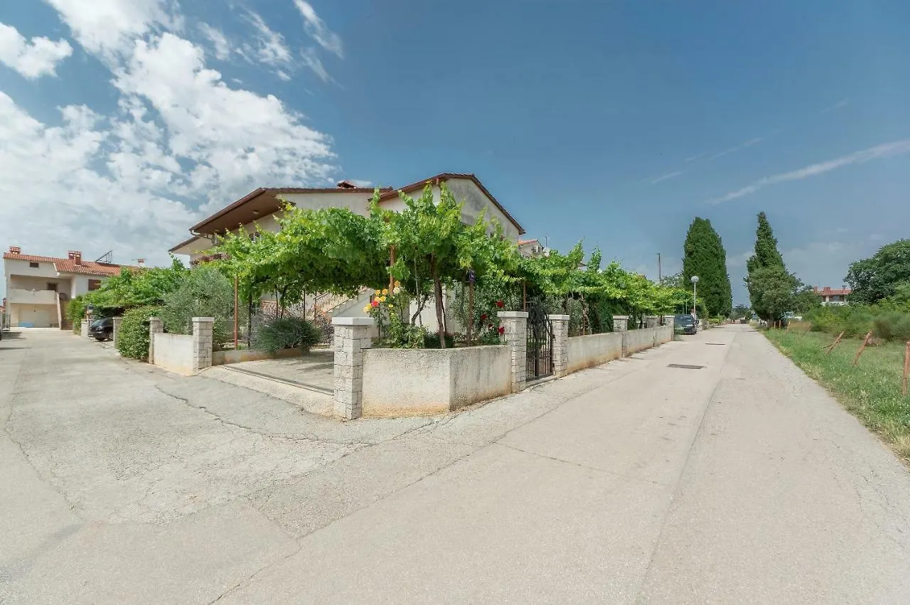 Apartman Inga Apartment Pula
