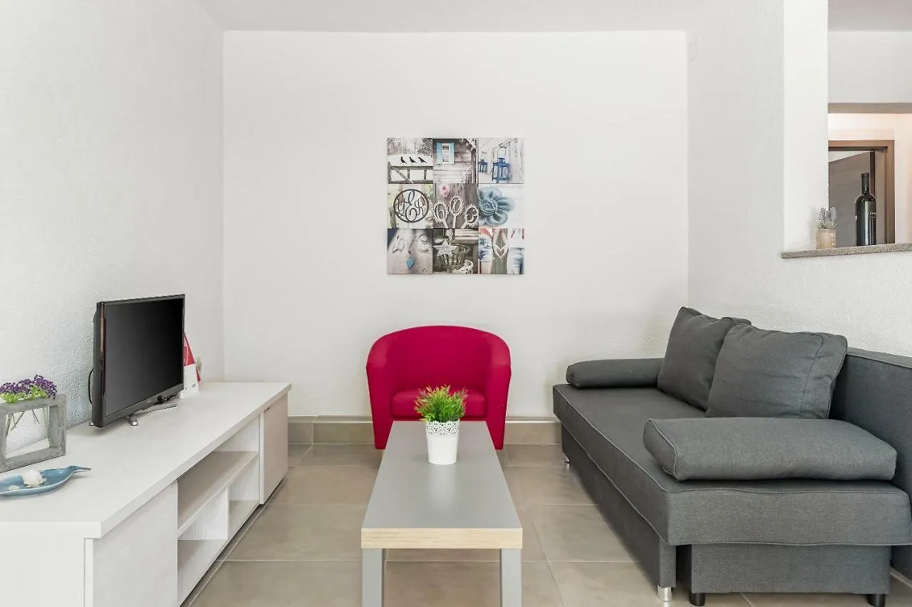 Apartman Inga Apartment Pula 0*,  Croatia