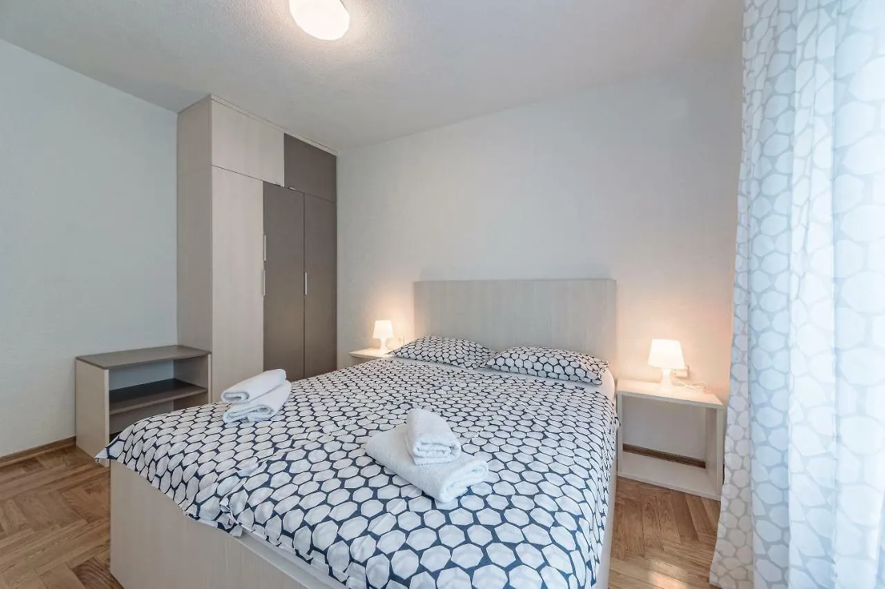 Apartman Inga Apartment Pula 0*,